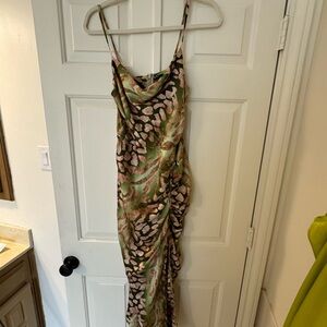 Chic Strapless Dress in Green and Pink Pattern